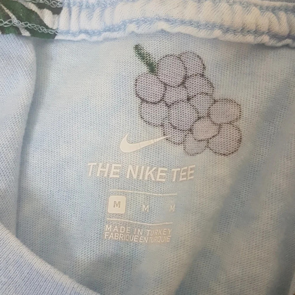 Nike Air Artist in Residence BFGF  Tee - Picture 9 of 10